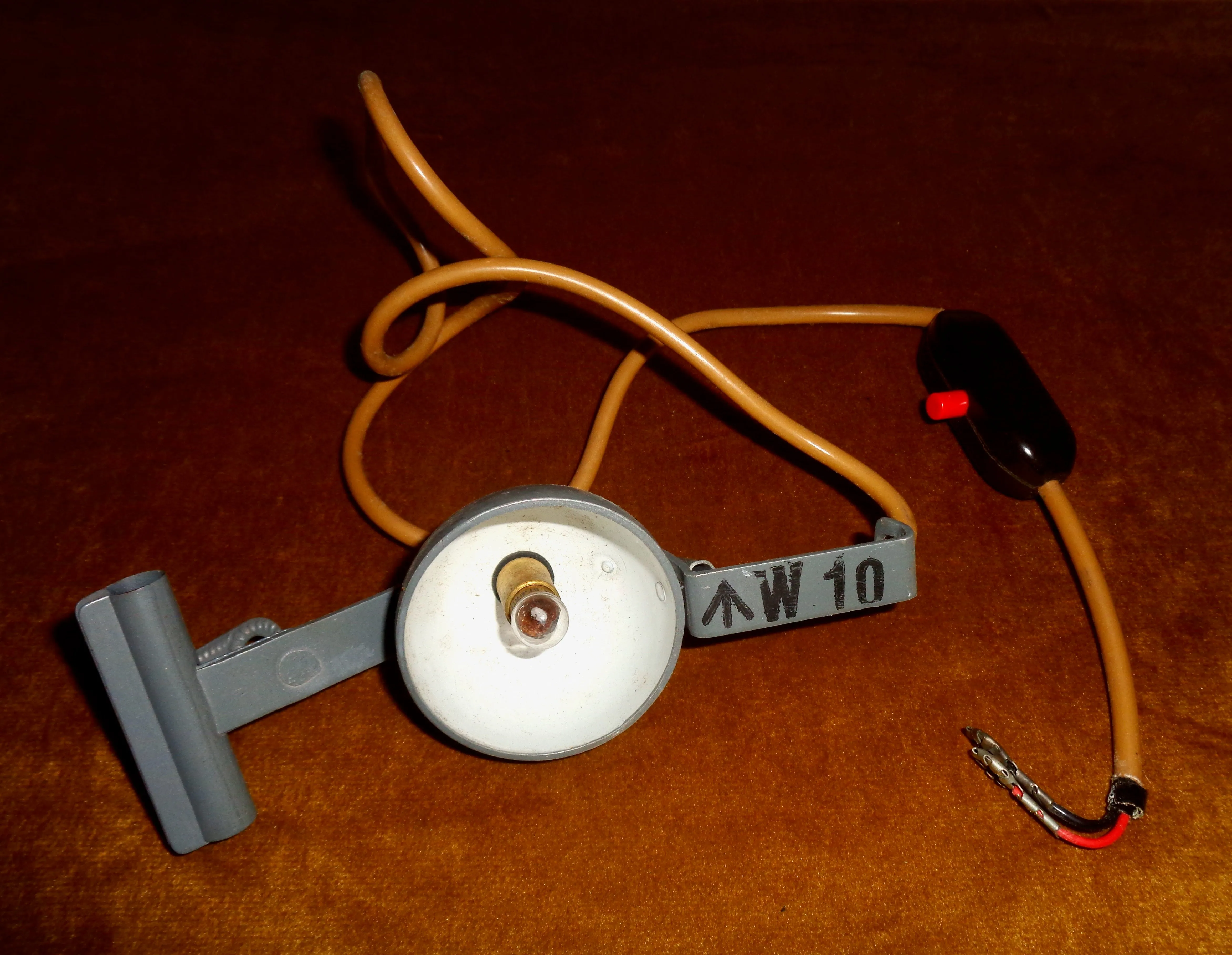 1960s RAF W10 Aircraft Cockpit Clip On Lamp In Its Original Box