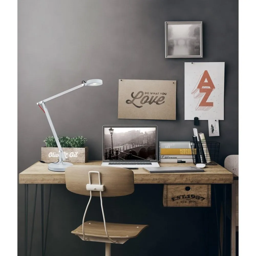 Amsterdam Desk Lamp in White