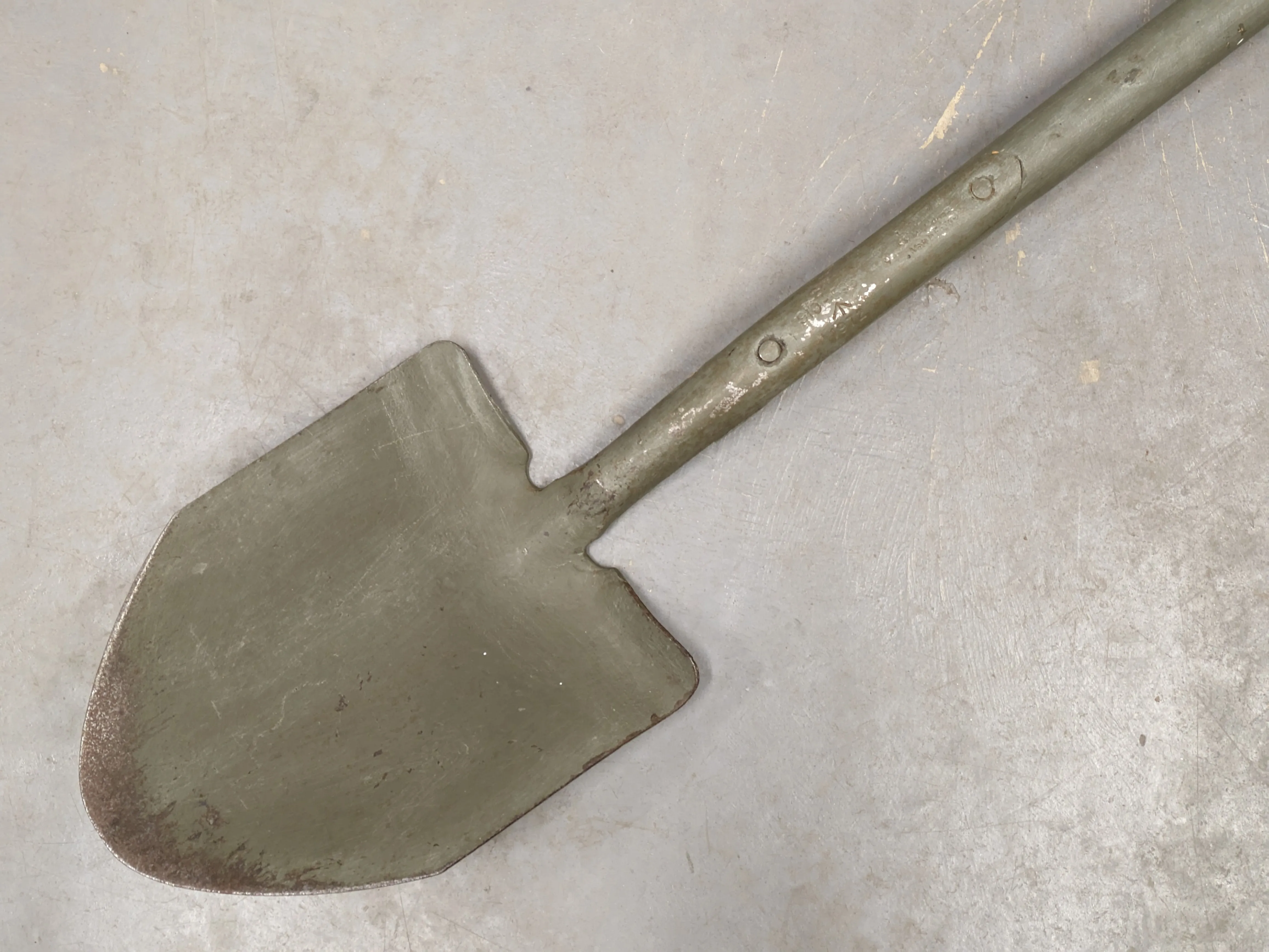 Bulldog 3 ft General Service Shovel - Dated 1972