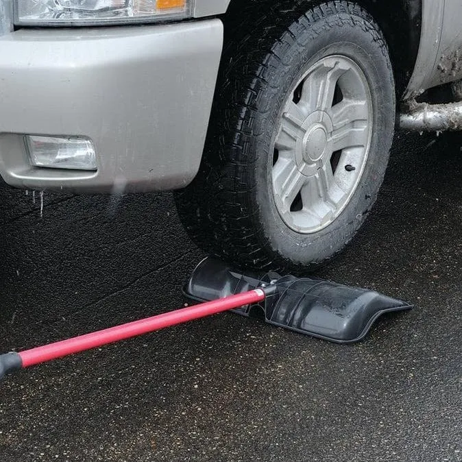 Bully Tools Combination Shovel and Snow Pusher