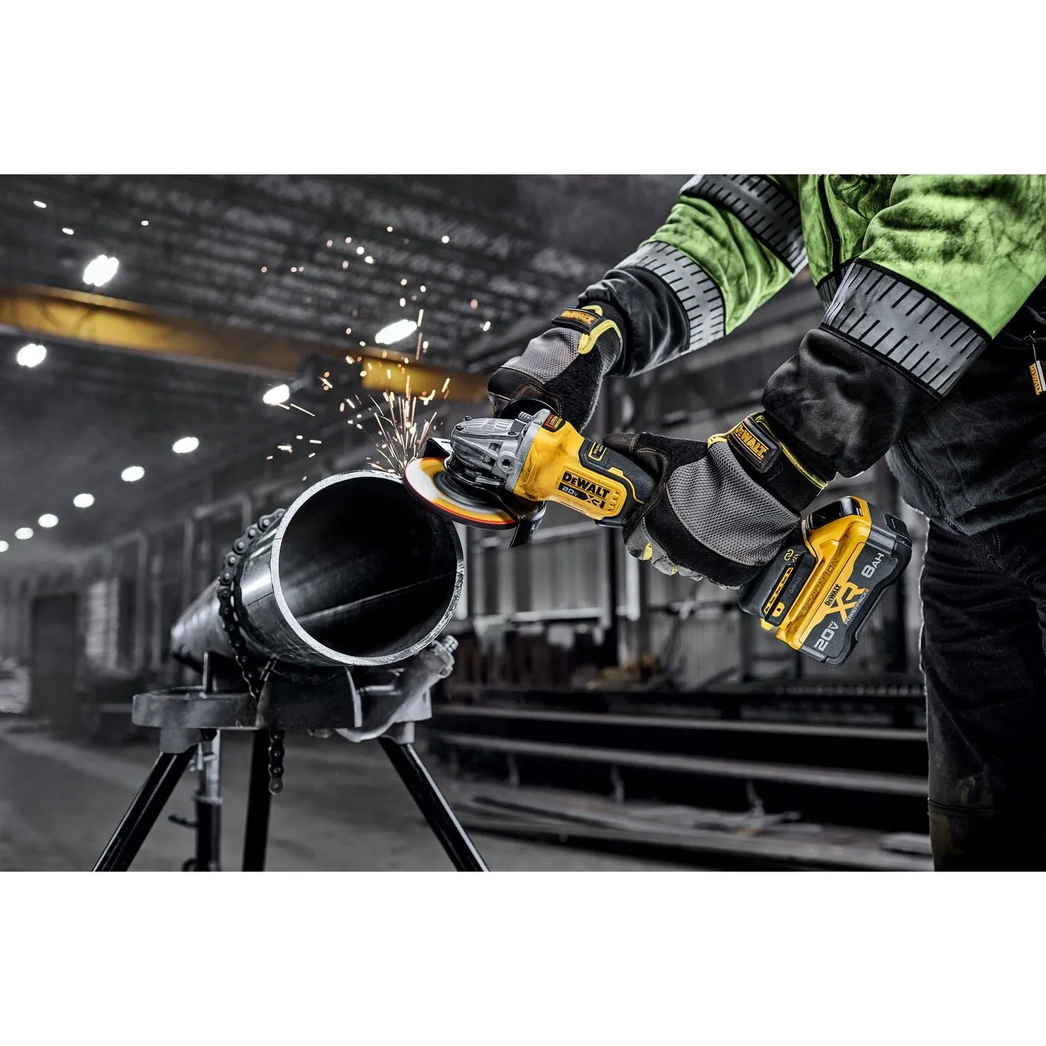 Dewalt DCG410WW1 - 20V MAX* XR® BRUSHLESS CORDLESS 4-1/2 IN. - 5 IN. ANGLE GRINDER KIT WITH XR POWERPACK™