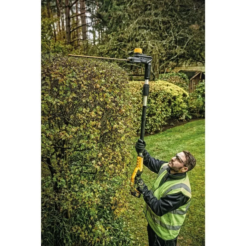 DeWalt DCPH820M1 20V MAX Hedge Trimmer Kit