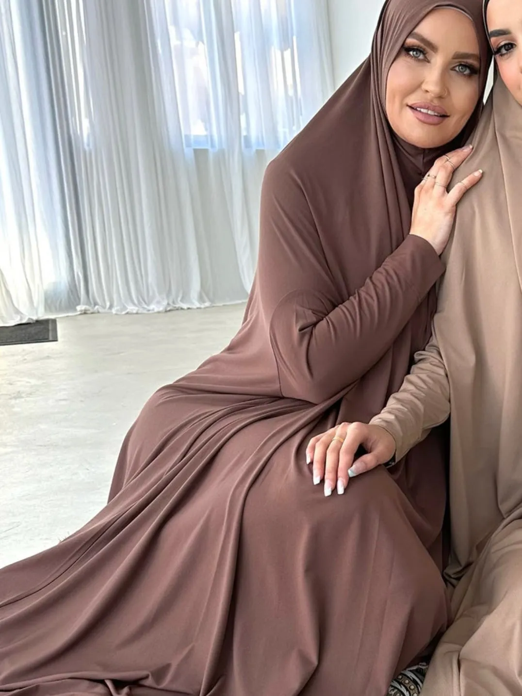 FLOOR LENGTH JILBAB