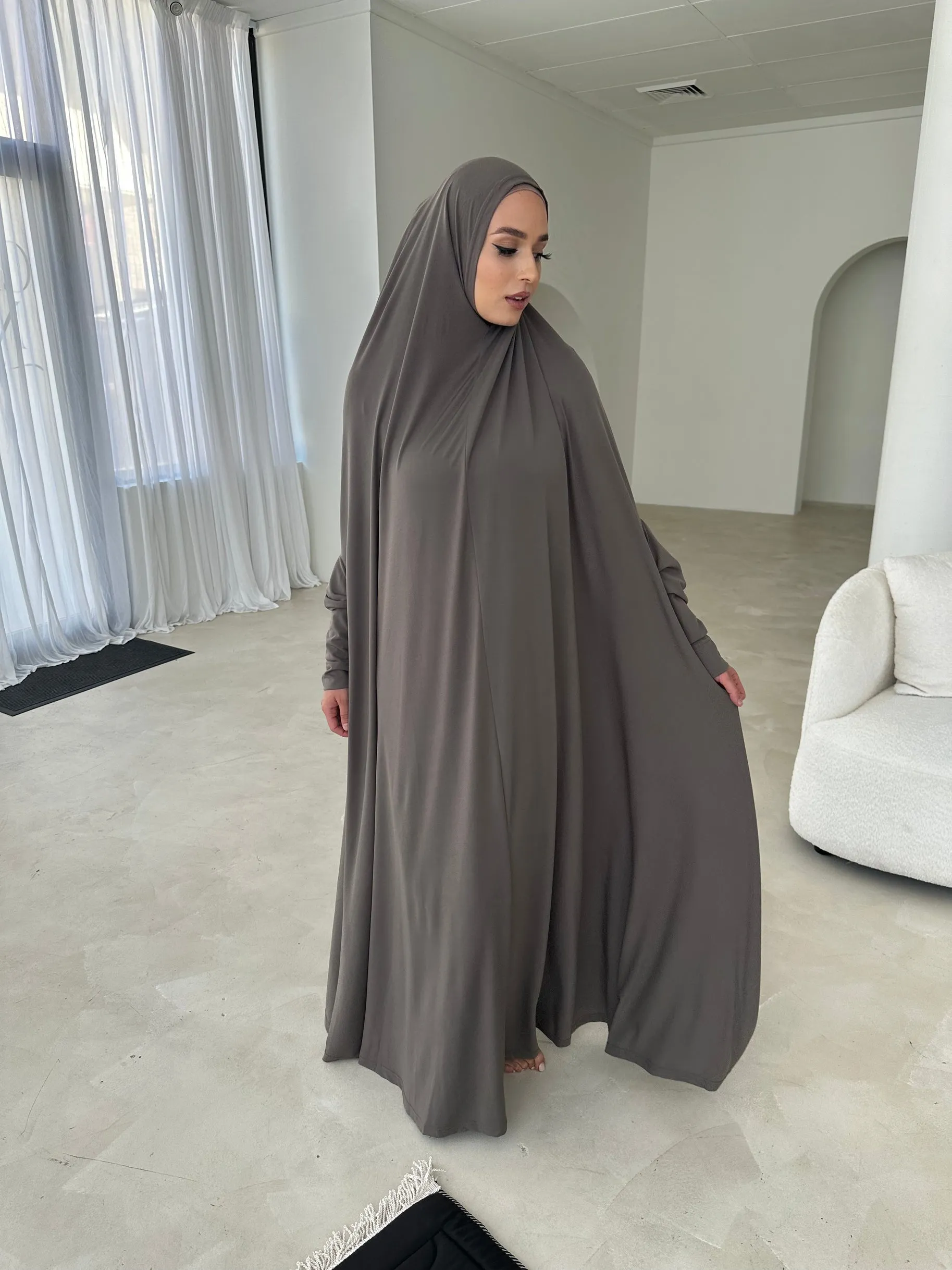 FLOOR LENGTH JILBAB