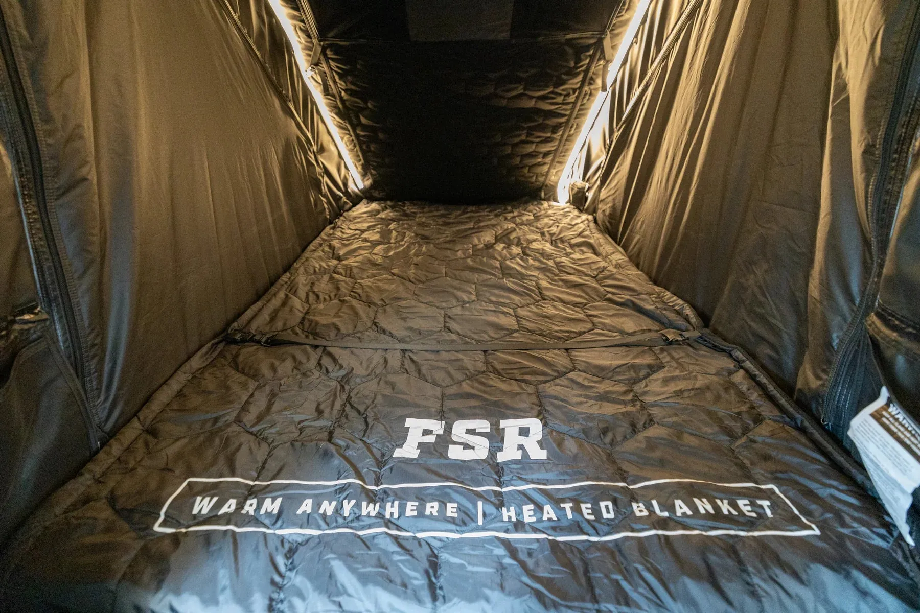 FSR - Rooftop Tent Warming Blanket