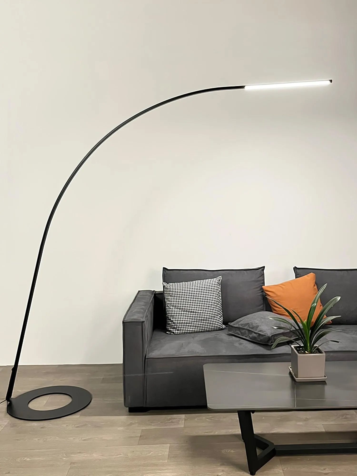 Lampo Floor Lamp