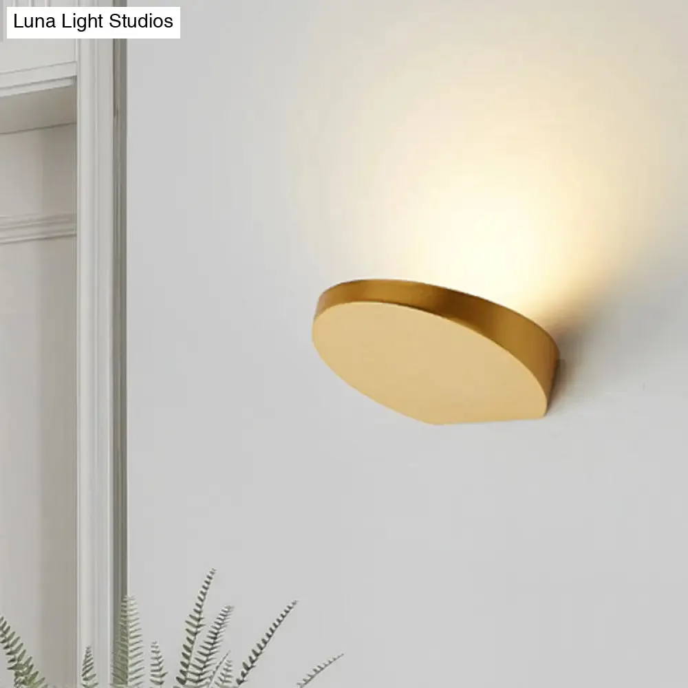 Minimalist LED Flush Wall Sconce in Aluminum with Black, Grey, or White Finish - Ideal for Corridors