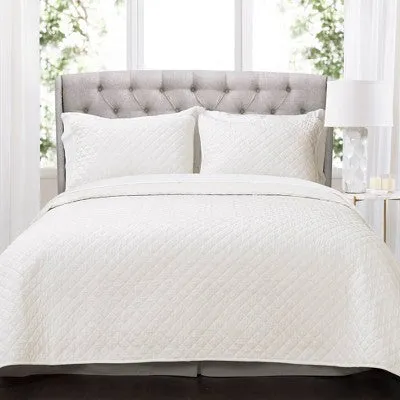 New - 3pc King Ava Diamond Oversized Cotton Quilt Set White - Lush Décor