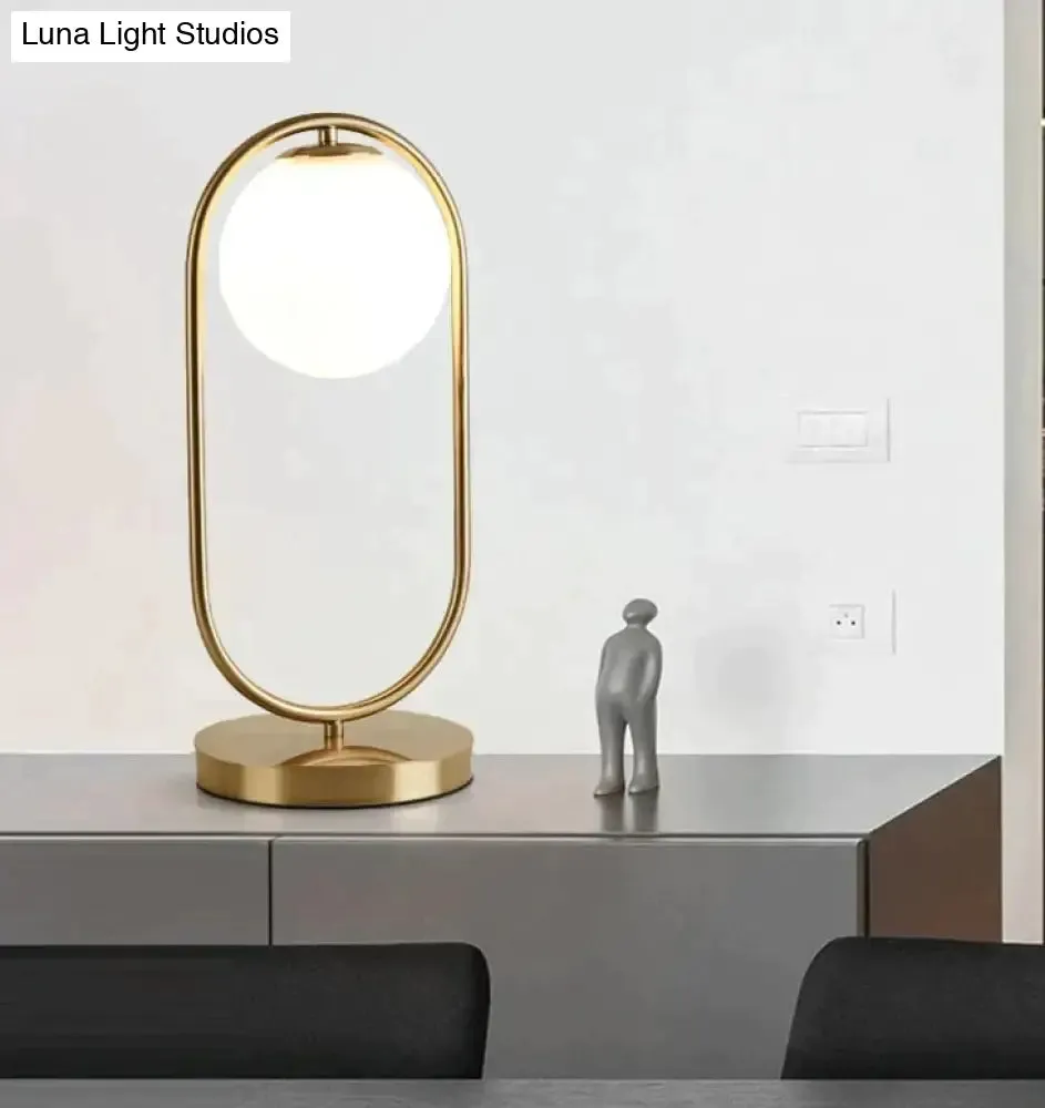 Nordic Art Deco Golden Body Table Lamp Metal Base Plate Modern Minimalist Frosted Glass Led Desk Lamp For Study/Bed Room