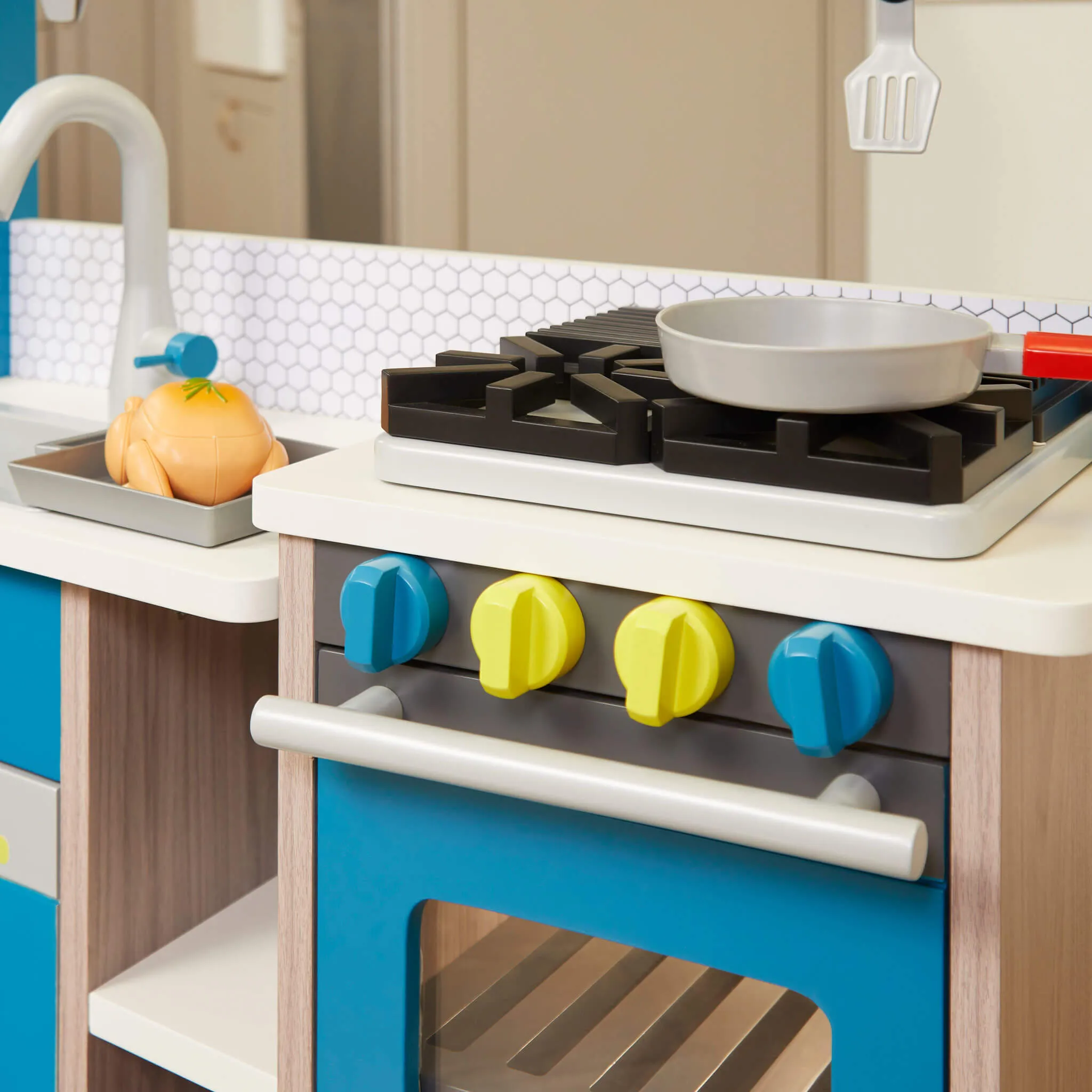 Real Wood Kitchen with Island