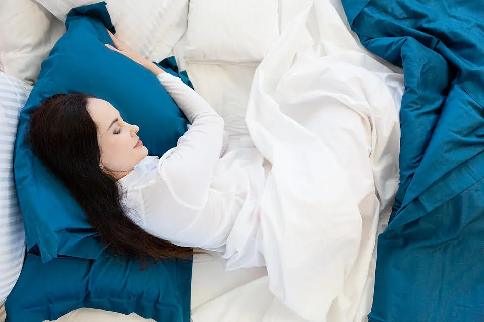 Simple Luxury Quilt Cover Set in Moroccan Blue