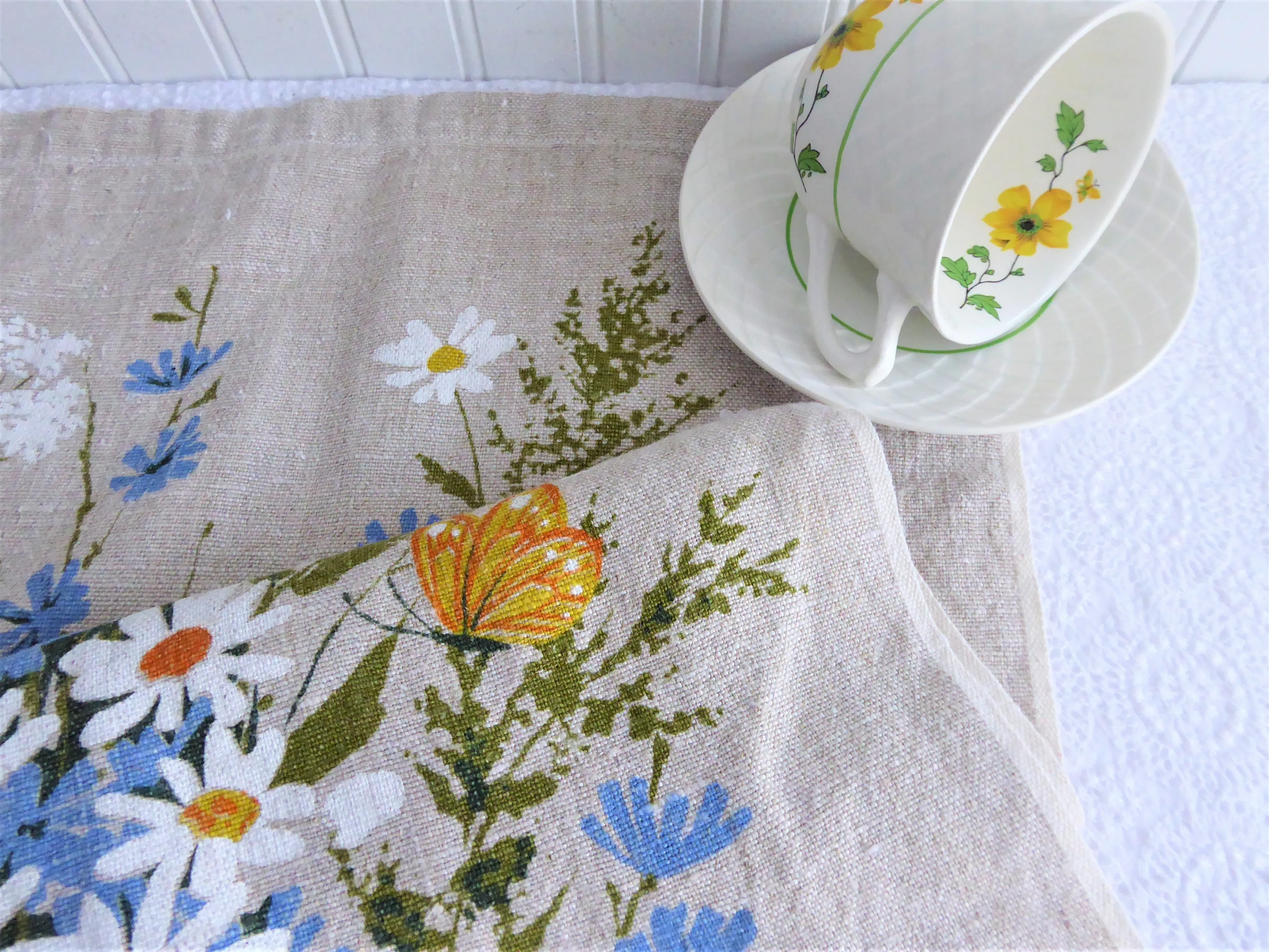 Tea Towel Wildflowers Kay Dee Designs 1970s Natural Linen Artist Signed