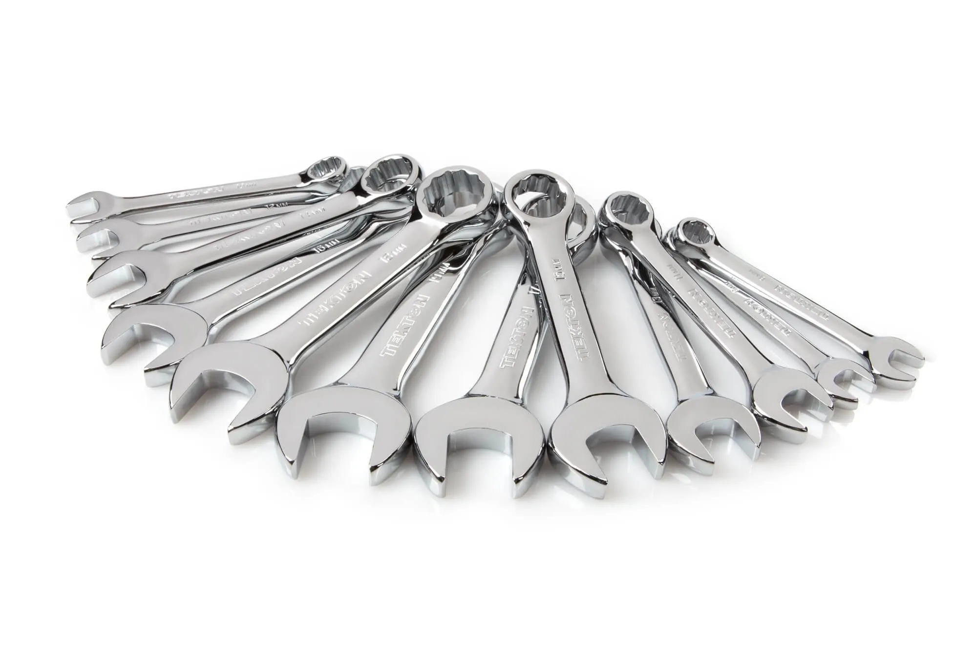 TEKTON WRN01190 Stubby Combination Wrench Set with Roll-up Storage Pouch, Metric, 8 mm - 19 mm, 12-Piece