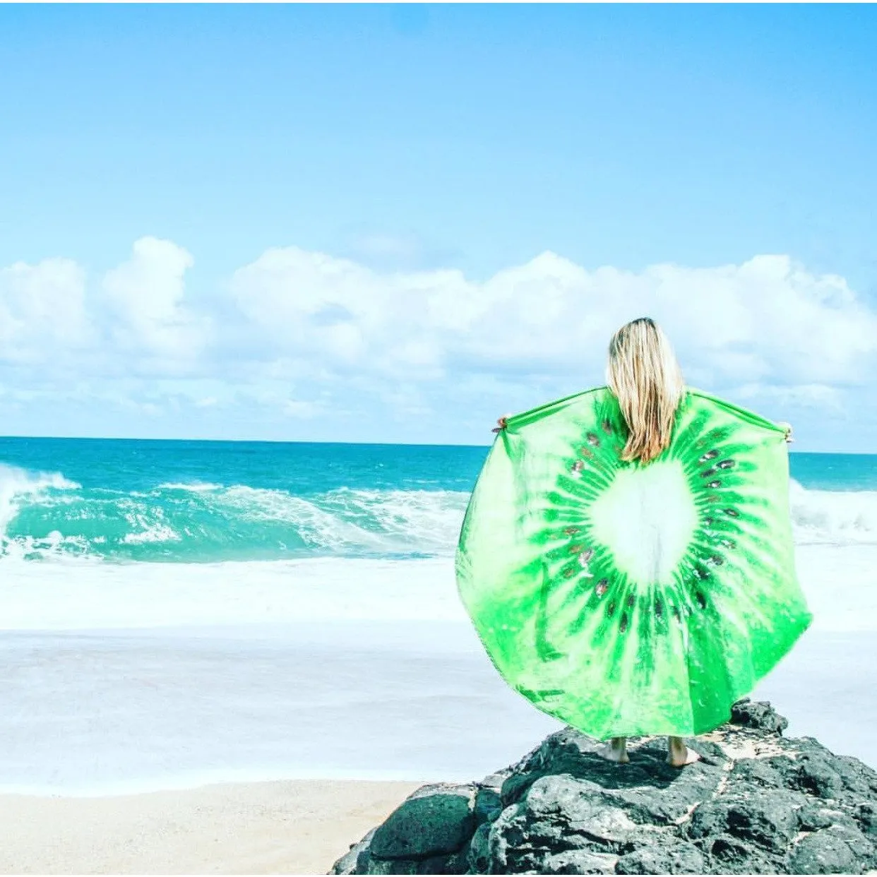 The Salty Kiwi - Round Fruit Beach Towel