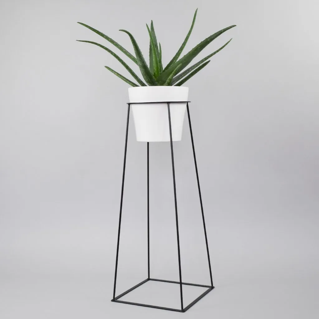 Tulameen 28" Floor Planter