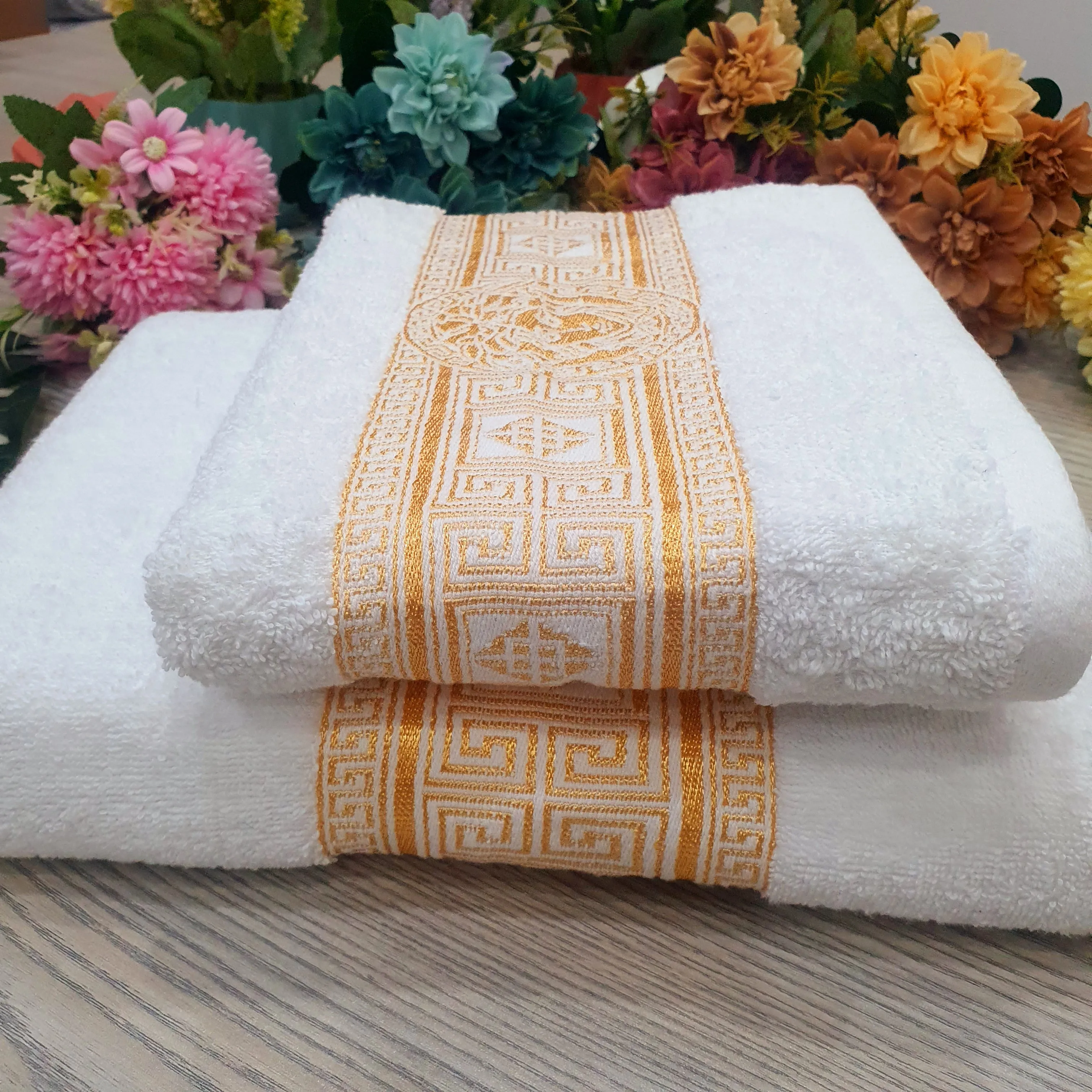 VERSAGE Design Pack of 2 - Large & Medium Towel - Export Quality