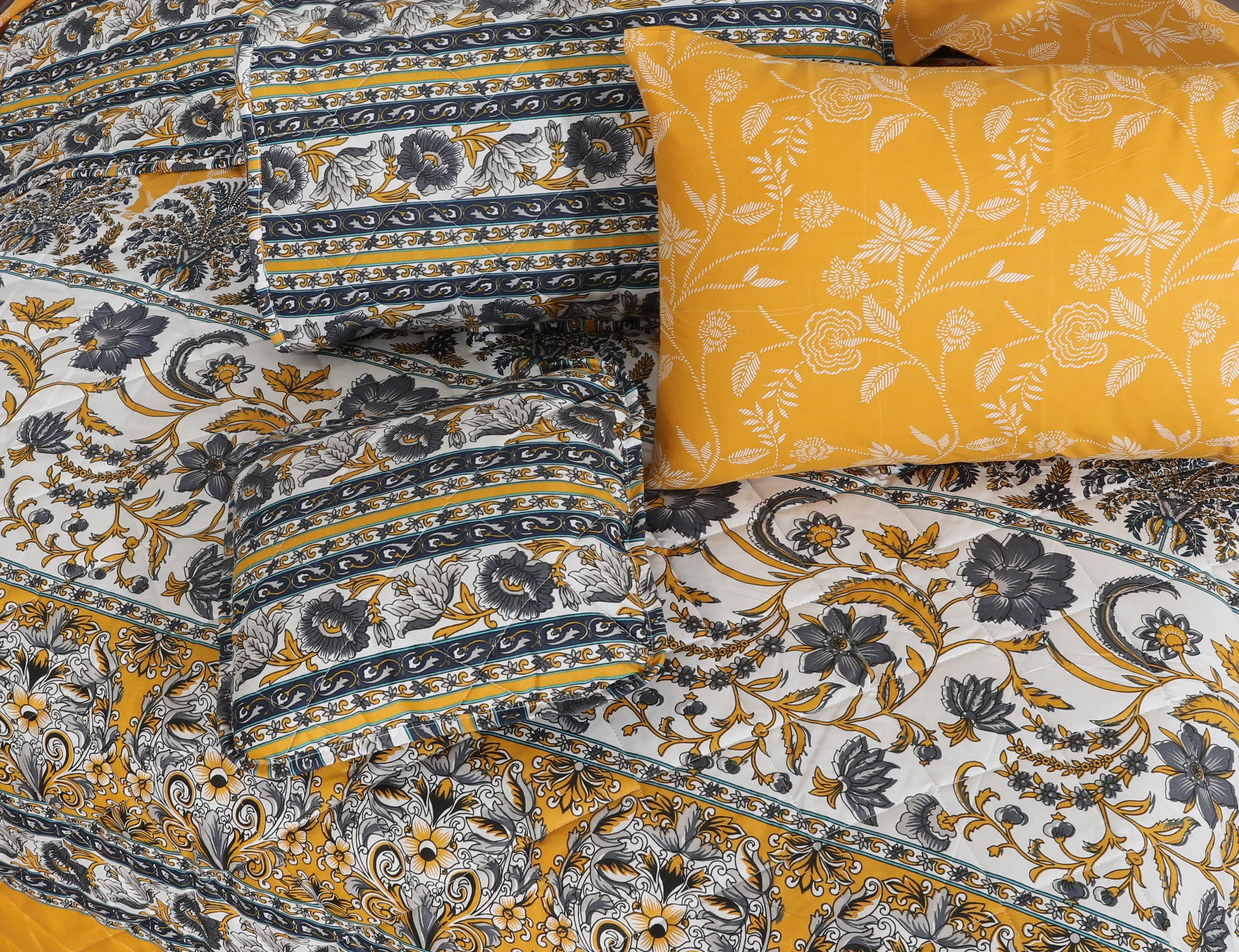 Yellow Flori- 6pc Summer Comforter set (Light Filling).